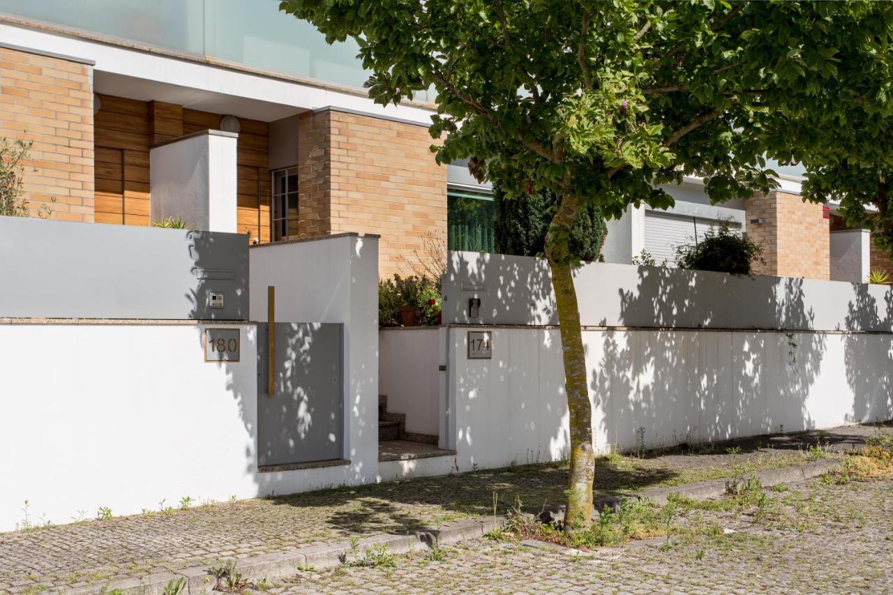 Joivy Sleek House Balcony & 2 Terraces In Porto Apartment Maia  Luaran gambar