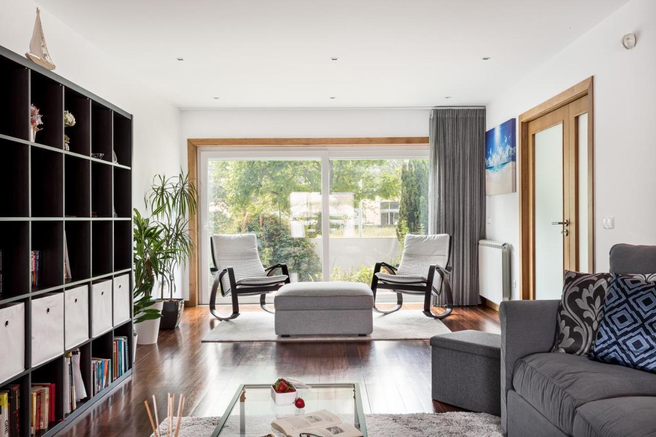 Joivy Sleek House Balcony & 2 Terraces In Porto Apartment Maia  Luaran gambar