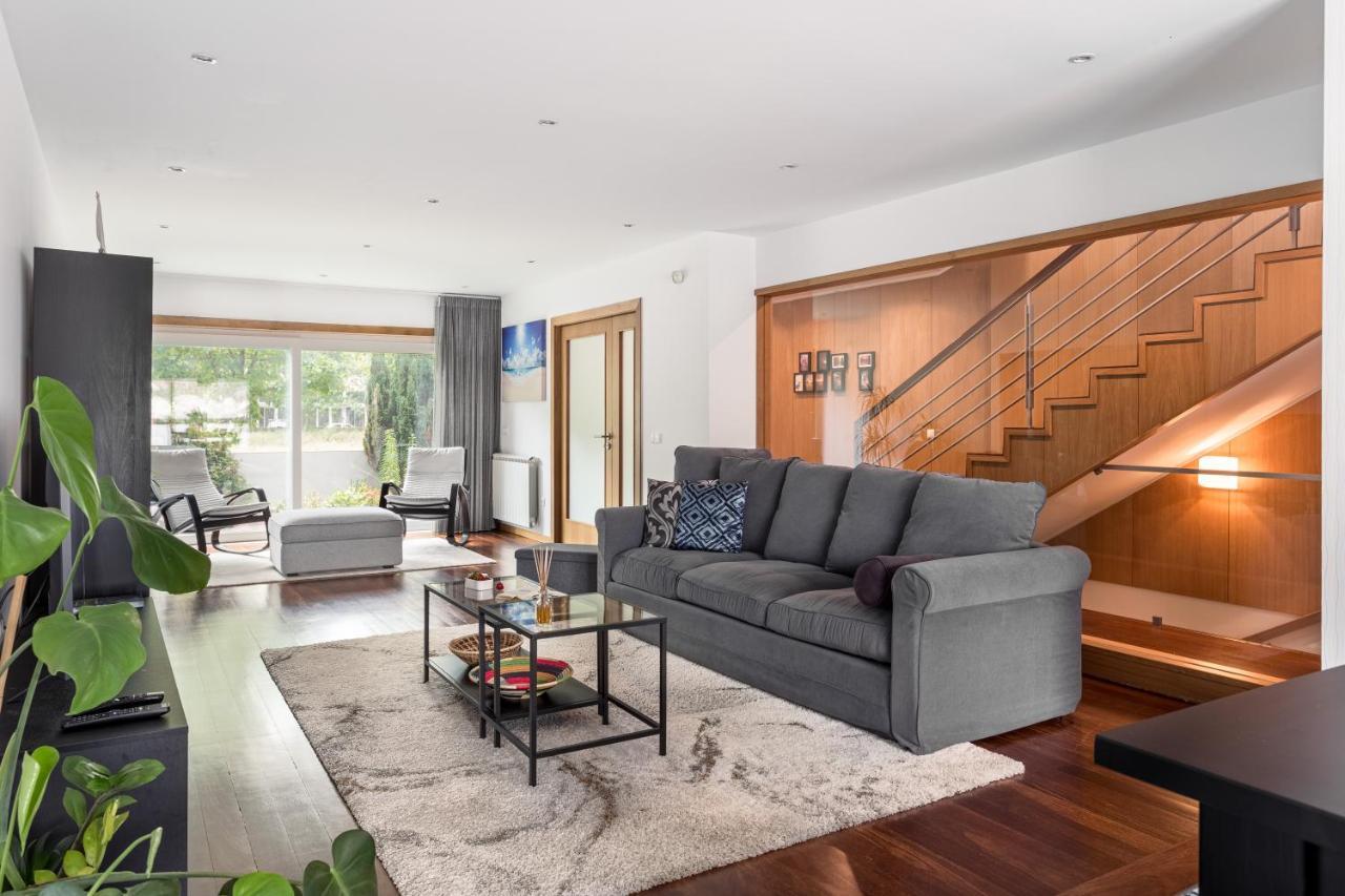 Joivy Sleek House Balcony & 2 Terraces In Porto Apartment Maia  Luaran gambar
